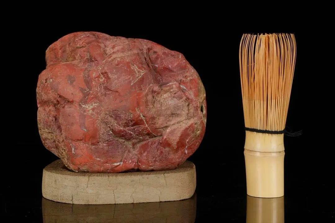 佐渡 赤玉石 赤石 碧玉 台座付 1.6kg 水石 鑑賞石 天然石 盆石 飾石