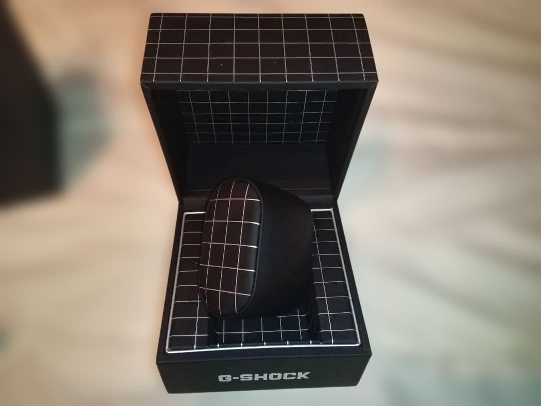 CASIO G-SHOCK GMW-B5000CS-1JR 付属品完備