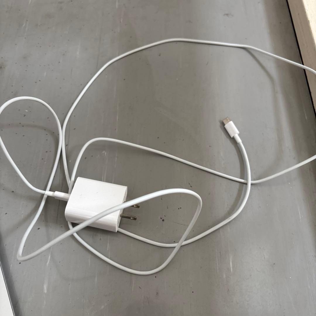 MacBook Air 13インチ i3 8GB SSD256GB 初期化済