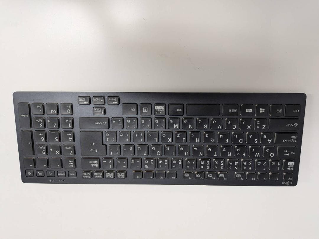 富士通 ESPRIMO WF1/C2（型番：FMVWC2F17）