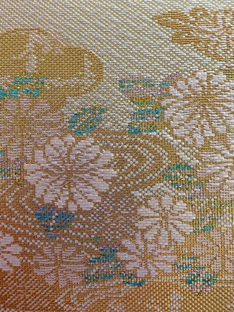 和装　草履とバッグのセット(金色地に白い花刺繍)