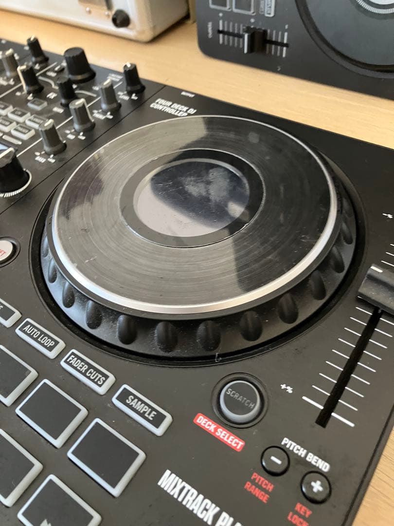 Numark Mixtrack Pratinum DJコントローラー　本体のみ