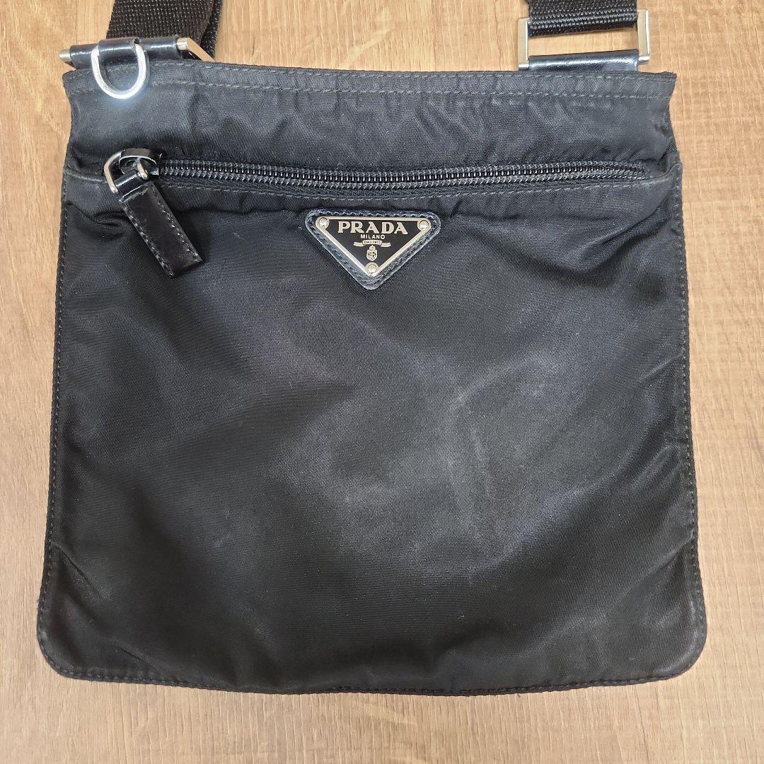 PRADA ブラック ショルダーバッグ サコッシュ プラダ