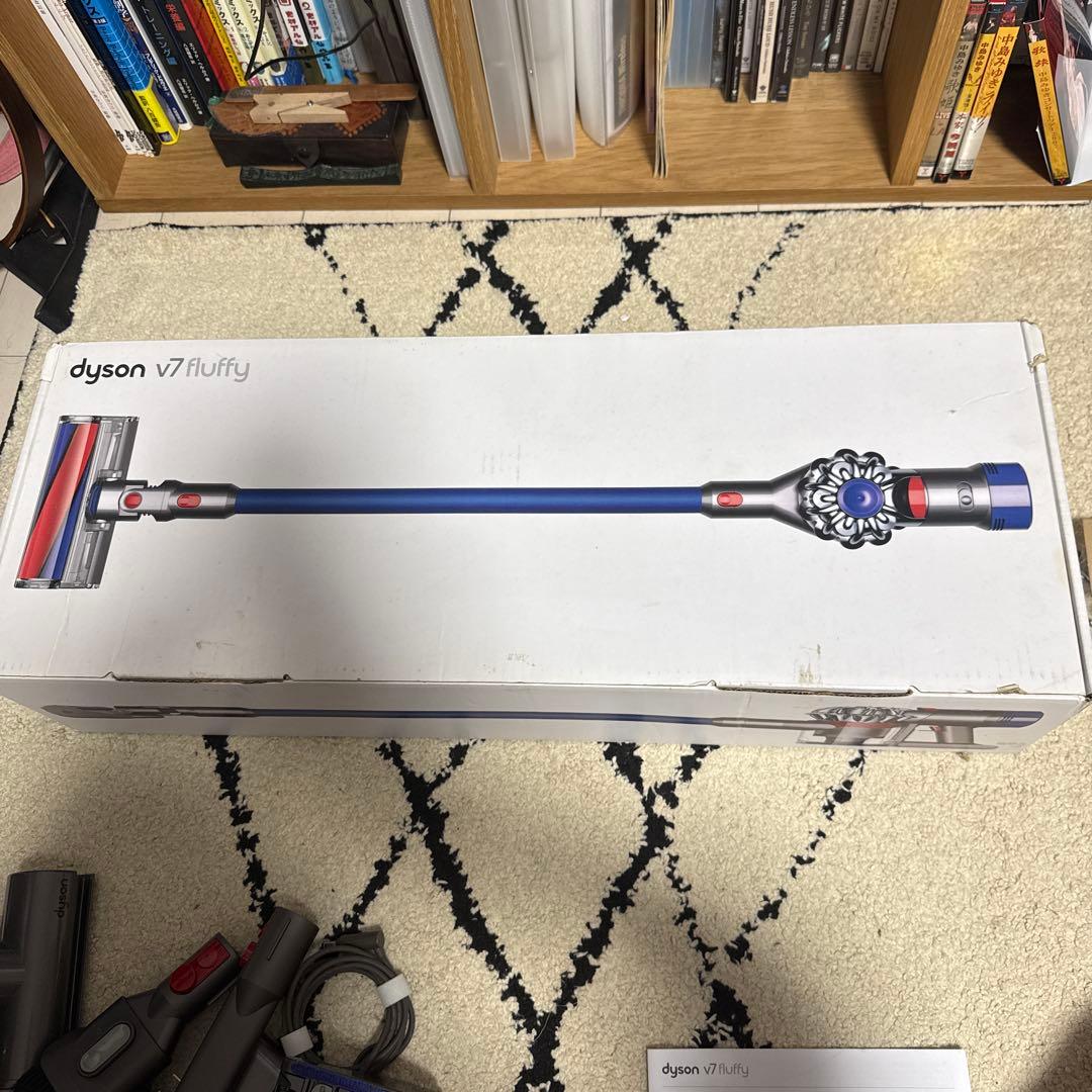 掃除機・クリーナー Dyson v7 fluffy
