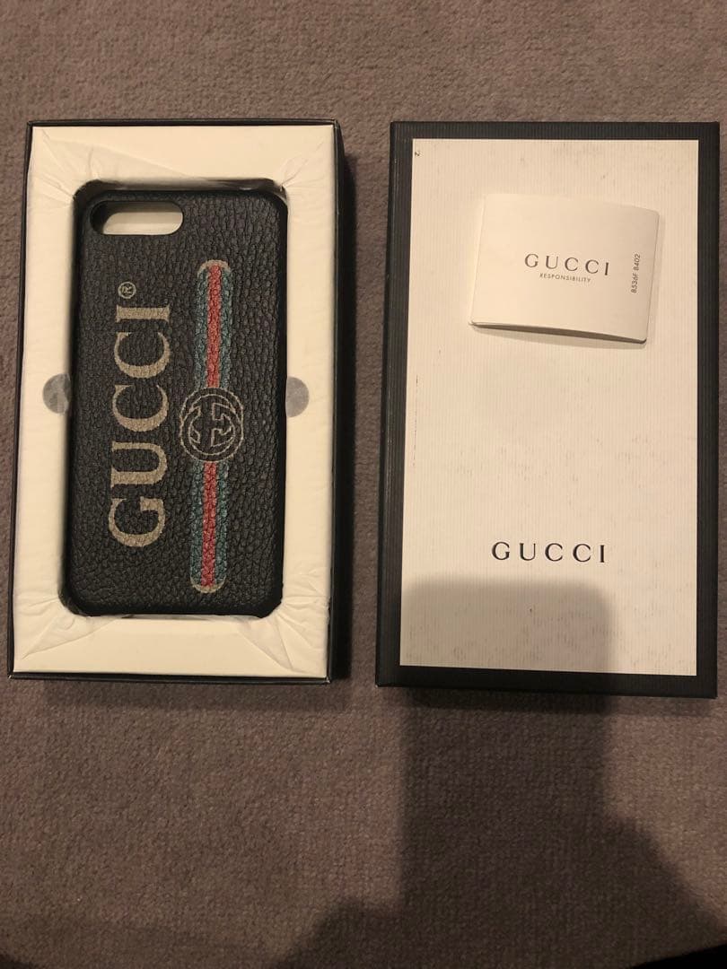 GUCCI ブラックレザー調 iPhoneケース