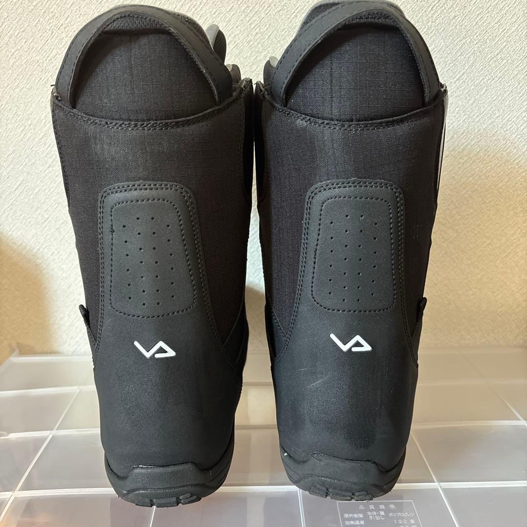 スノーボードブーツ ボアシステム