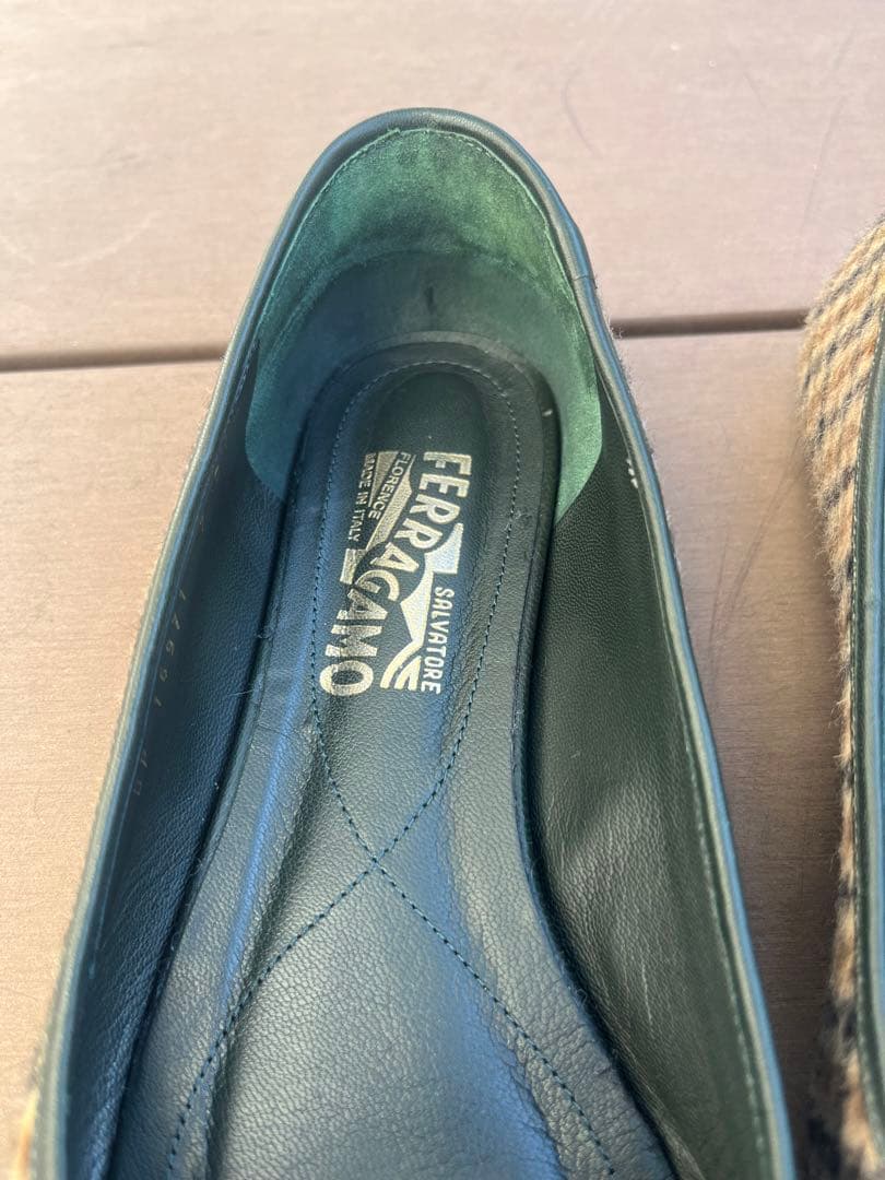 フェラガモ バレイシューズ