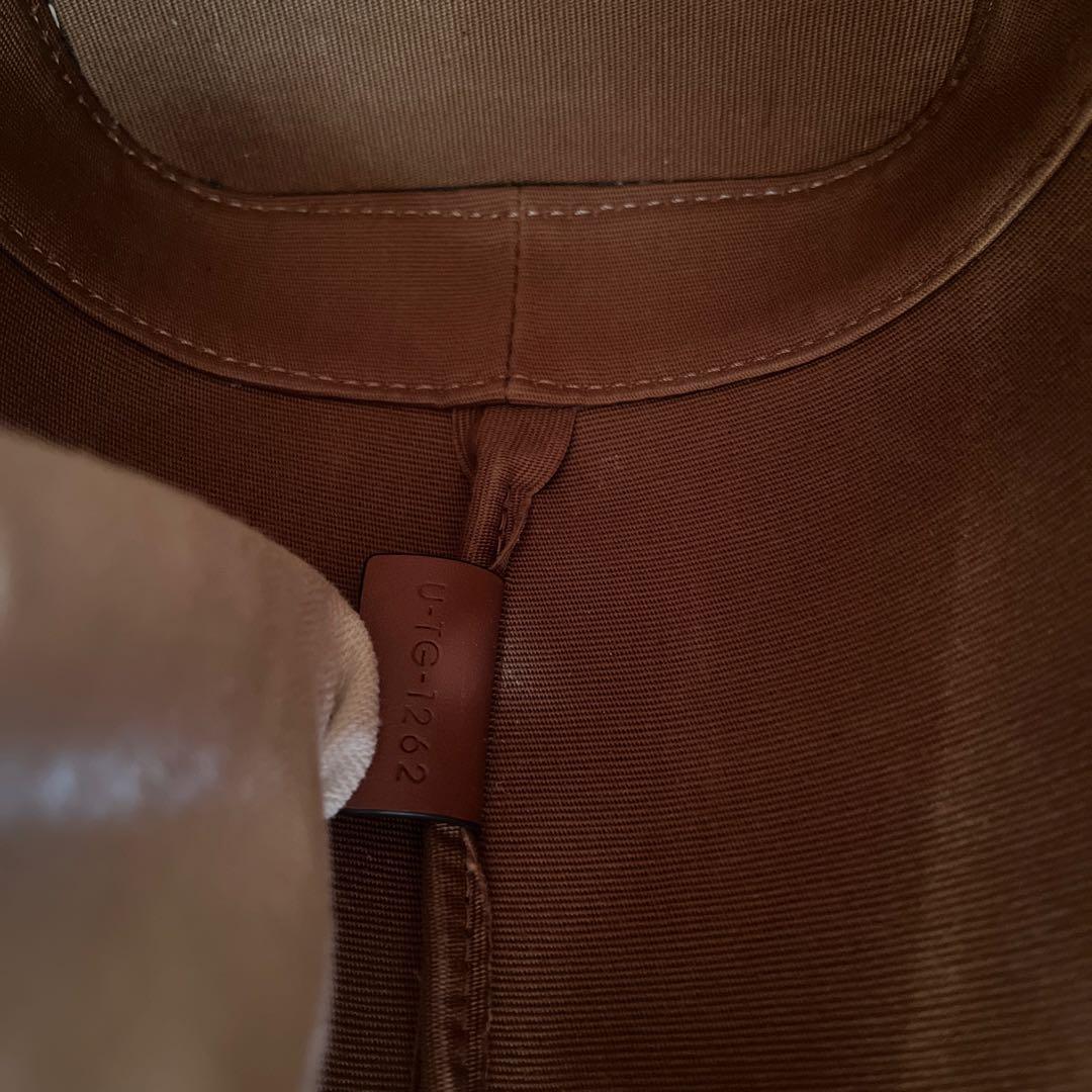 ◆ CELINE (セリーヌ) トリオンフ スモールバケット