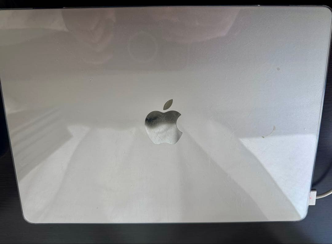 MacBook Air13インチM2チップ　美品