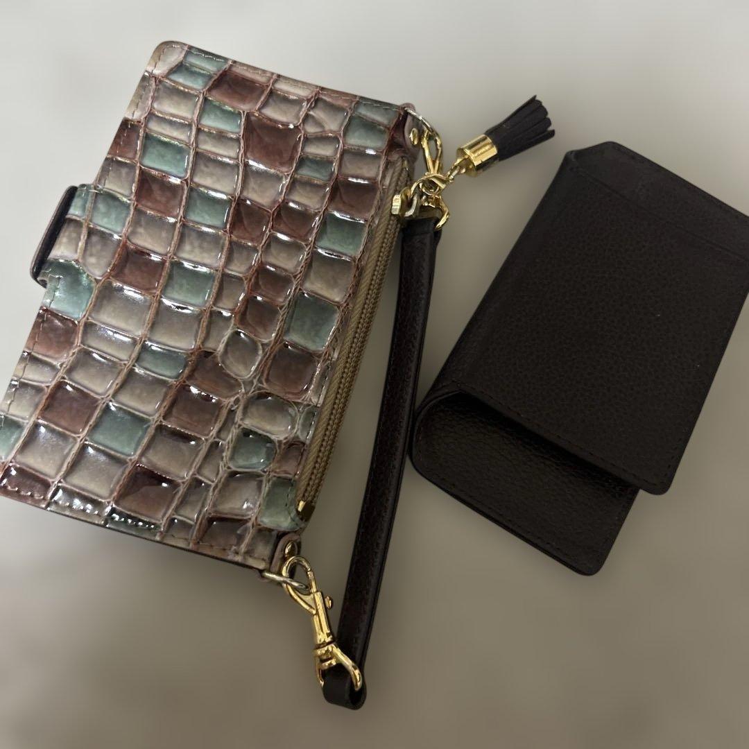 ATAO極美品 生産終了商品アタオヒッポ スマホケース アドリア　エメラルド