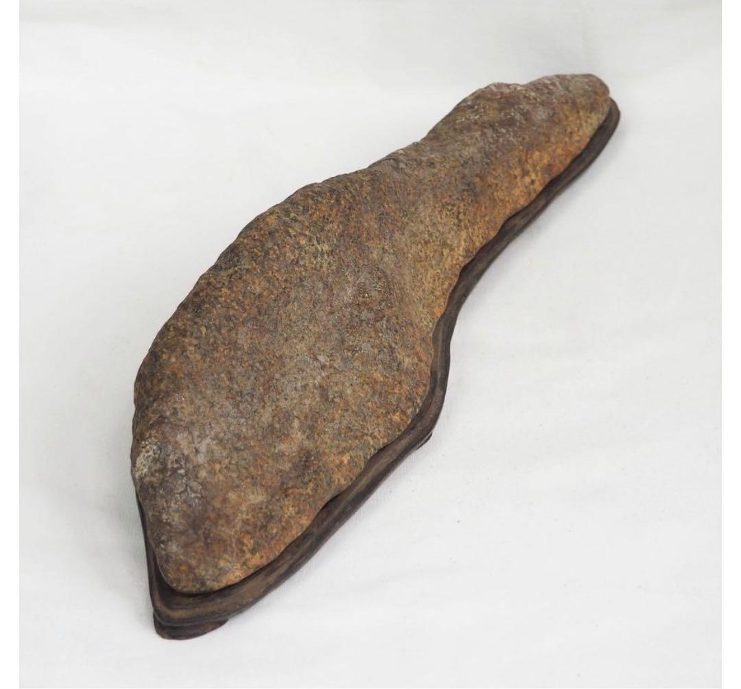 送料無料　水石愛好家蔵品放出 天然石　鞍馬石　遠山石　名石　唐木台座　本物保証