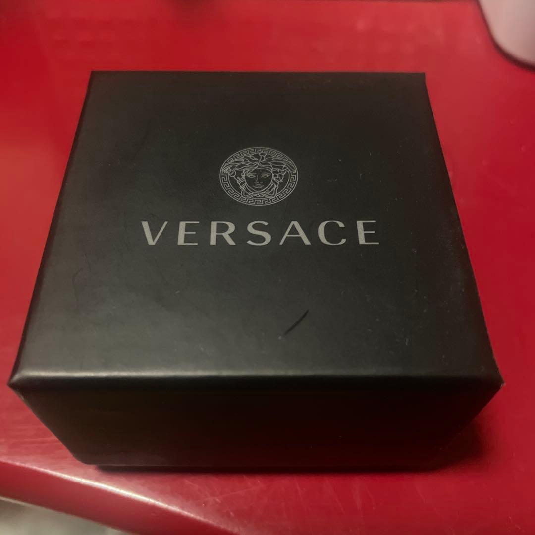 VERSACE ゴールド メドゥーサイヤリング