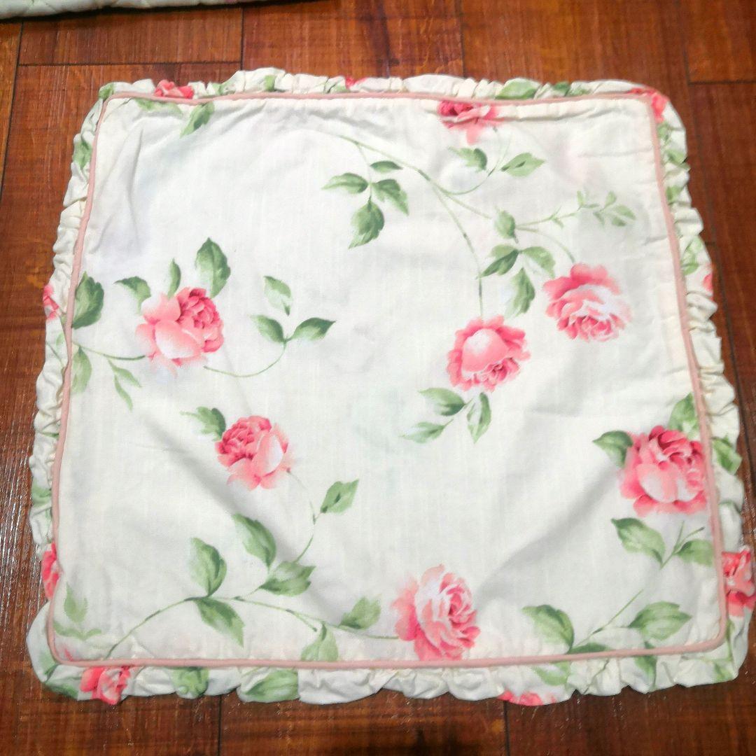 ローラアシュレイ ラグ・クッションカバー2点