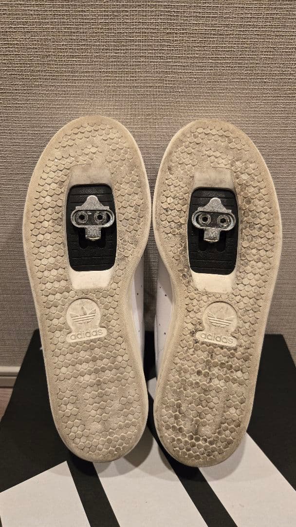 adidas　VELOSTANSMITH 　ホワイト