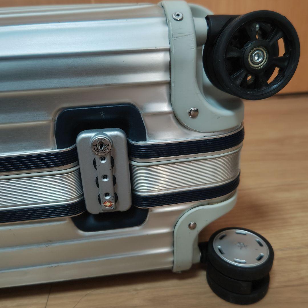 RIMOWA リモワ 最上位モデル シルバーインテグラル 82L キャリーケース