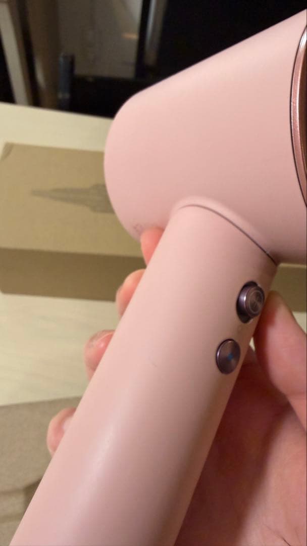 Dyson Spersonic ピンク ヘアドライヤー ブラシアタッチメント付き