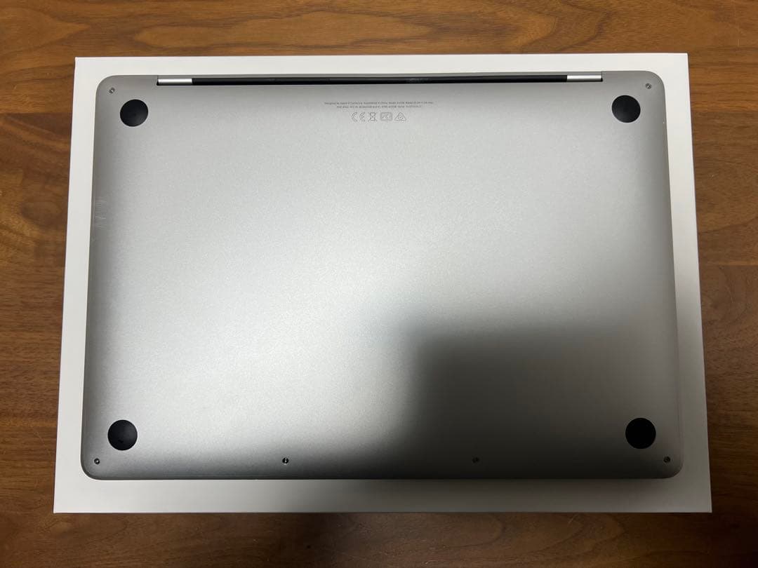 訳あり美品❗️MacBook Pro 2022 M2チップ US シルバー