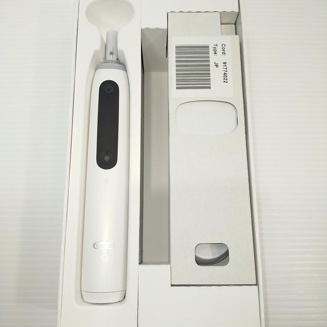 【未使用】ブラウン 電動歯ブラシ オーラルB iO5 iOG51A60WT