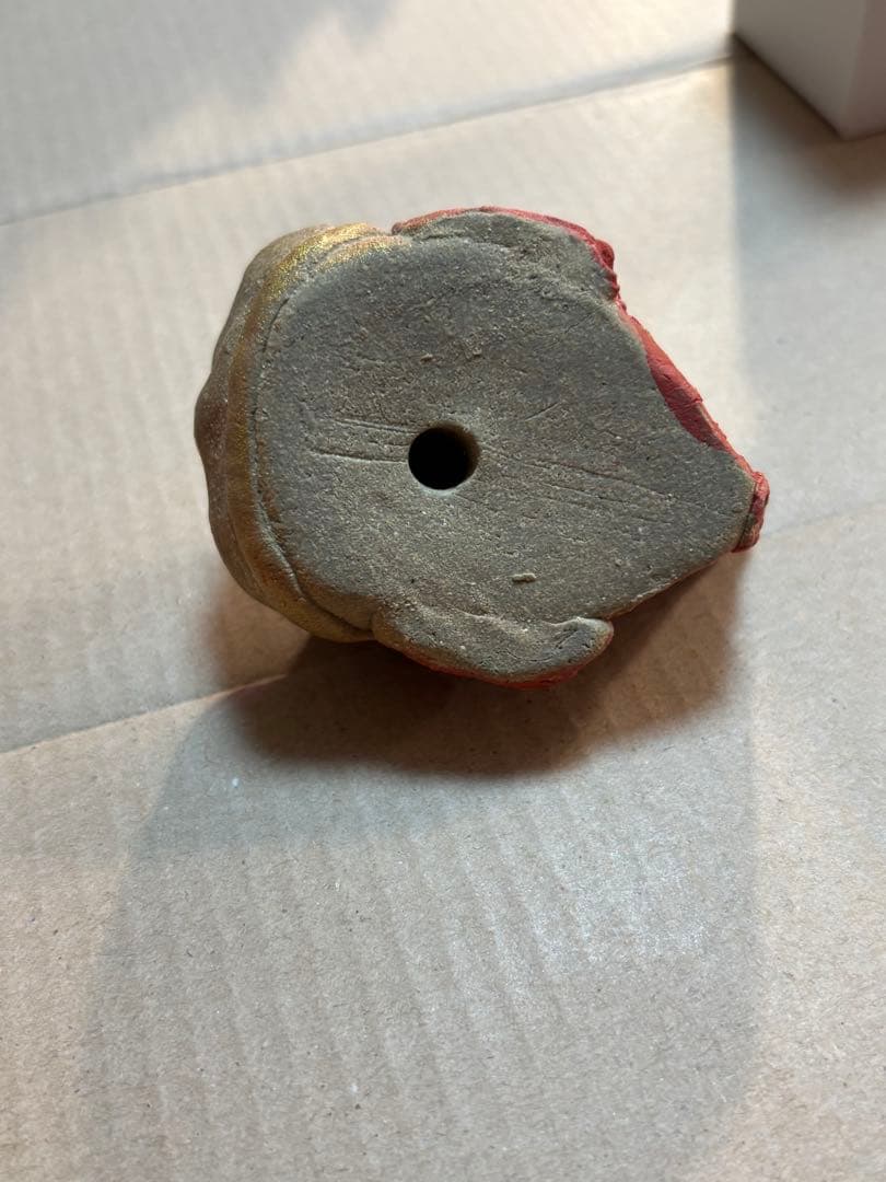 だ*ん様 人気作家 岡村洋子 猫かぶりシリーズ 鯛　赤 置物 焼き物