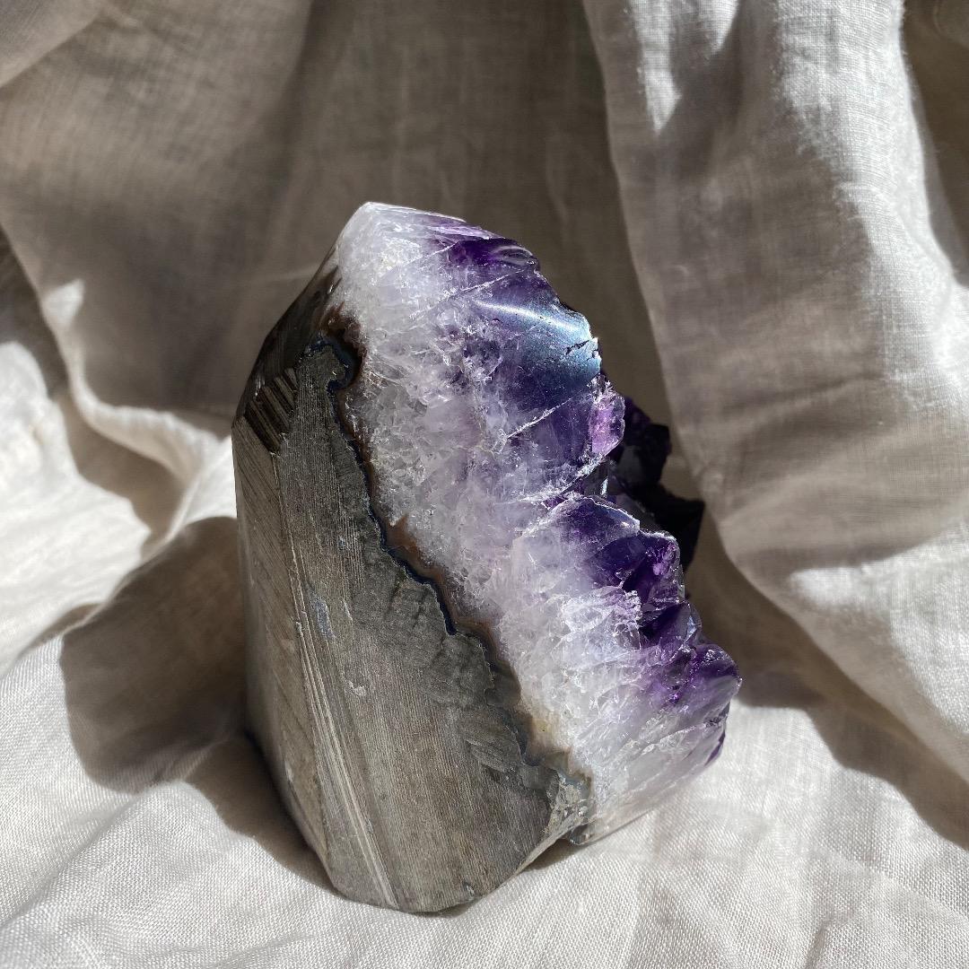 大粒！1.5kg! アメジスト５Aグレードクラスター　　ウルグアイ産