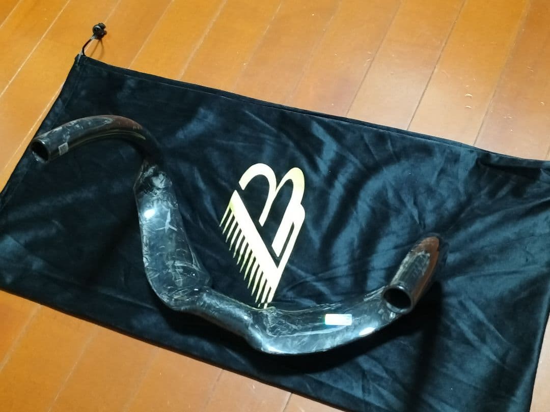 カーボン トラック ピストハンドル 31.8 x 幅330mm