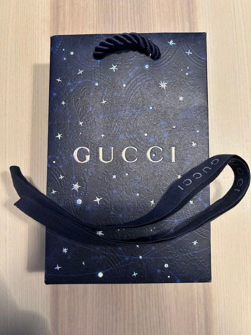 GUCCI シルバー ロゴ スタッドピアス silver925 両耳用