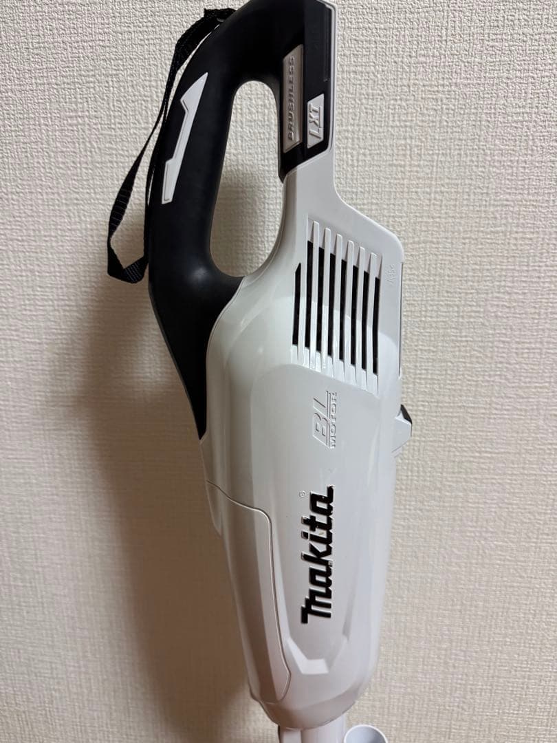 Makita 充電式クリーナー CL282FD 18v