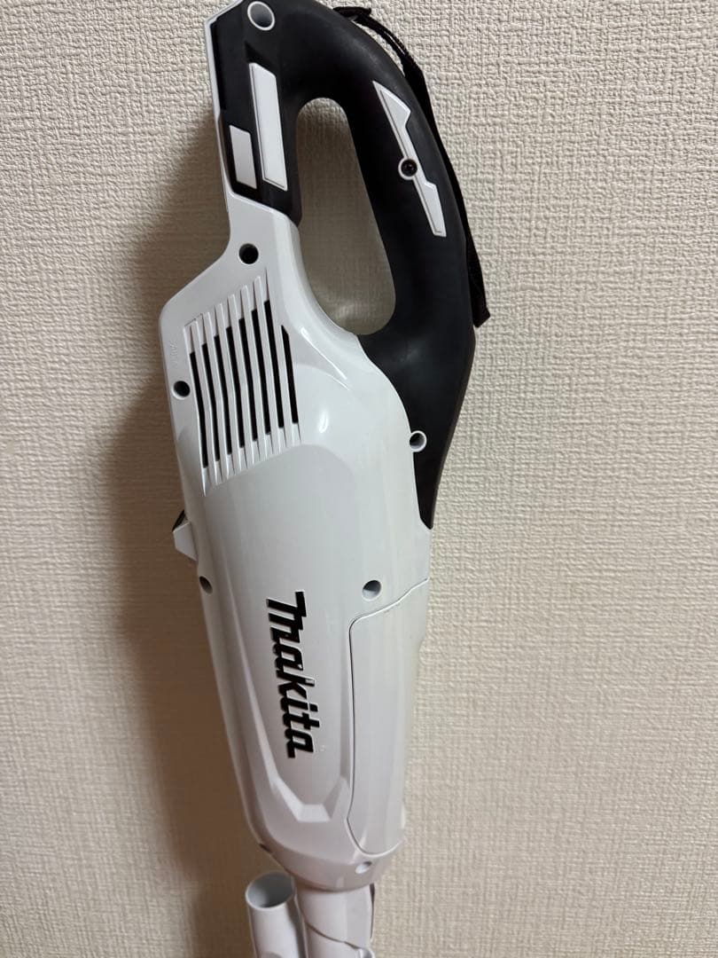 Makita 充電式クリーナー CL282FD 18v