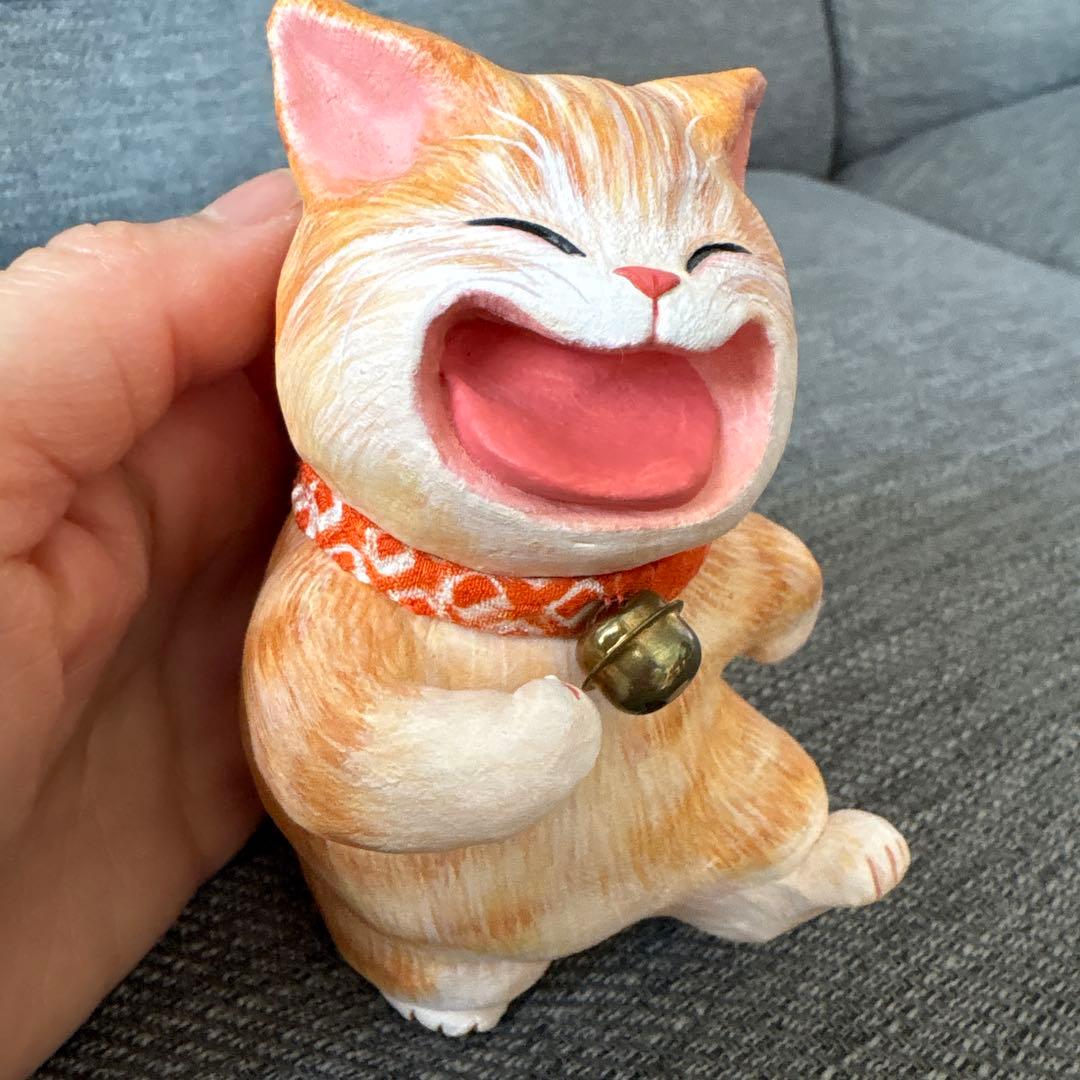 もりわじんさん　サイン入り　招き猫　猫の置物