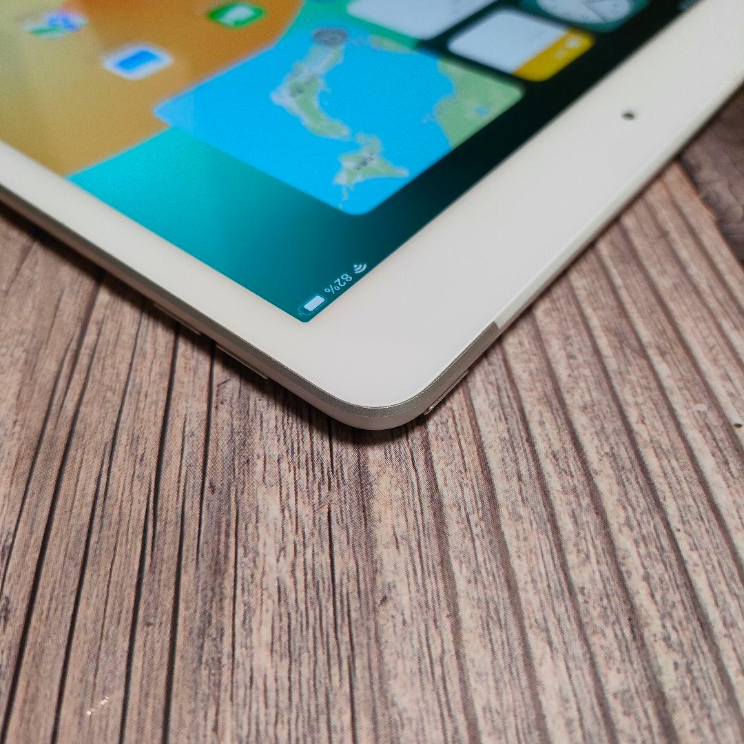 iPad 第7世代 32GB SIMフリー 美品