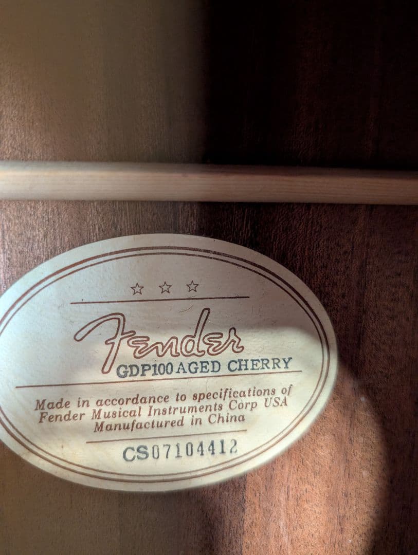 Fender パーラーギターGDP100