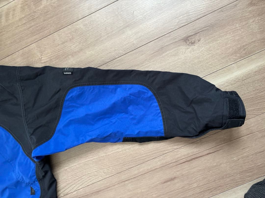 シマノ　ゴアテックス　釣り用　防寒着　プロテクティブスーツ上下セット　サイズＬ