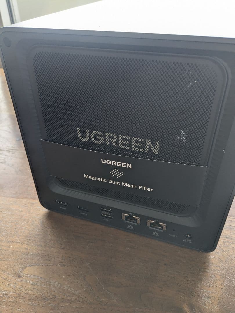 Ugreen NASデバイス 4ベイ ホットスワップ対応