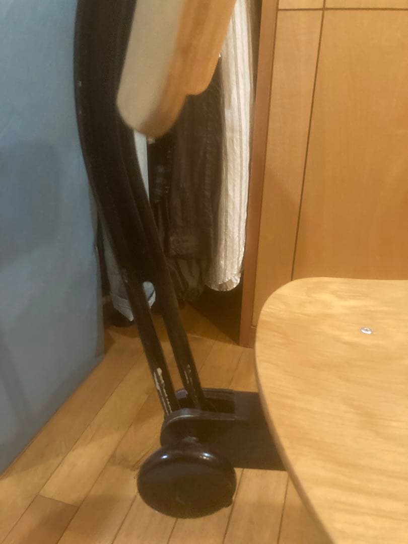 Friso kramer フリソクラマー　ドラフティングチェア