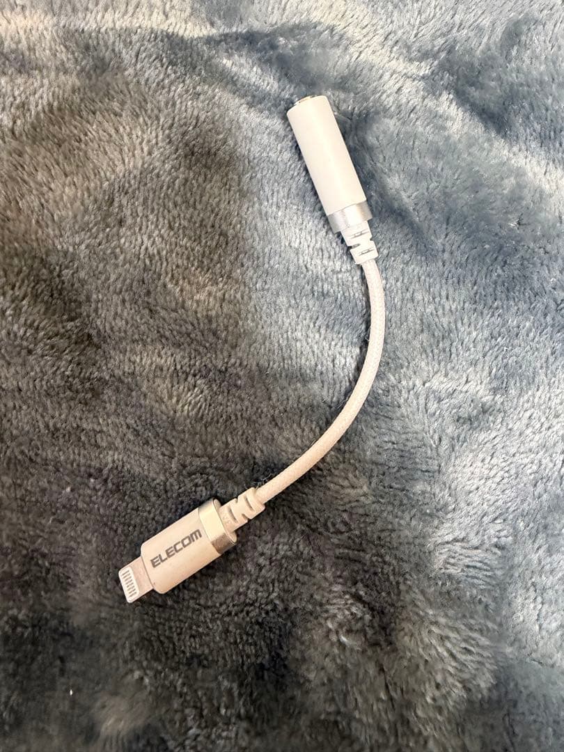 iPhoneSE 第3世代　レッド　64GB