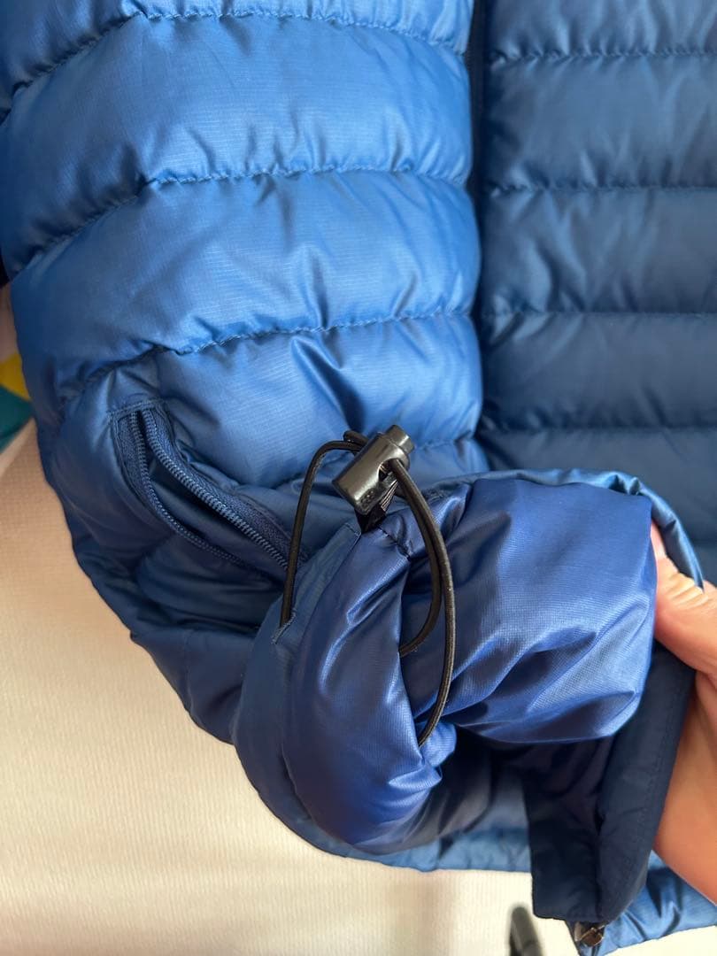 patagonia ダウンジャケット XS ネイビー