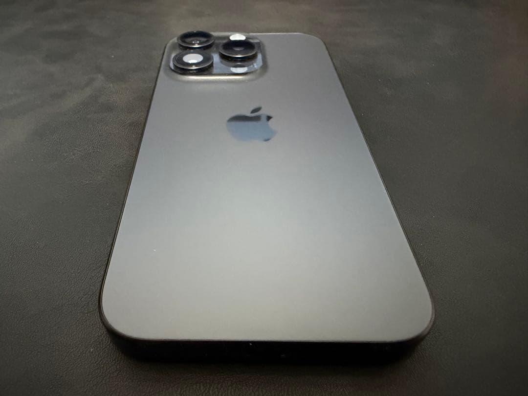 iPhone 15 Pro 256GB SIMフリー ケース・保護フィルム付き