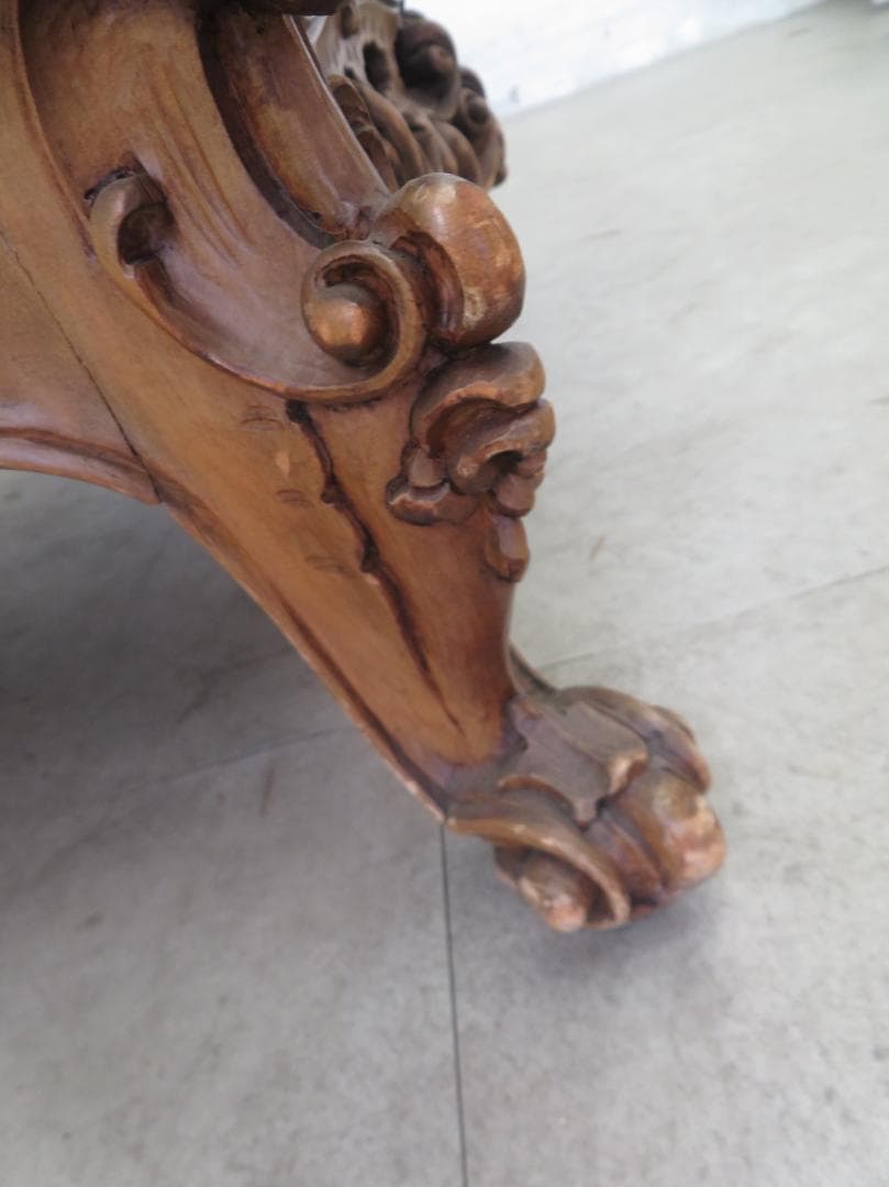 美品■イタリア■ロココ様式■金華山張り■単鋲■1人掛けソファ■ルイⅩⅤ■透かし彫