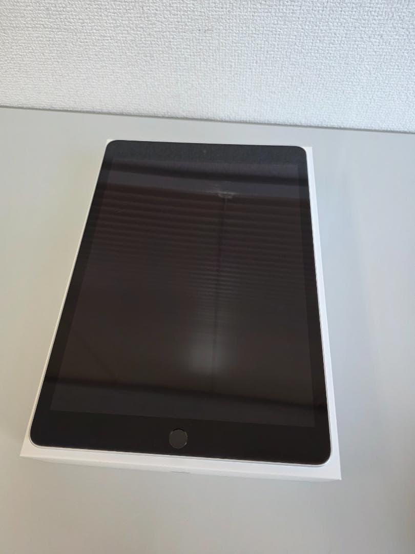 iPad（第9世代） Wi-Fi + Cellular　64GBモデル