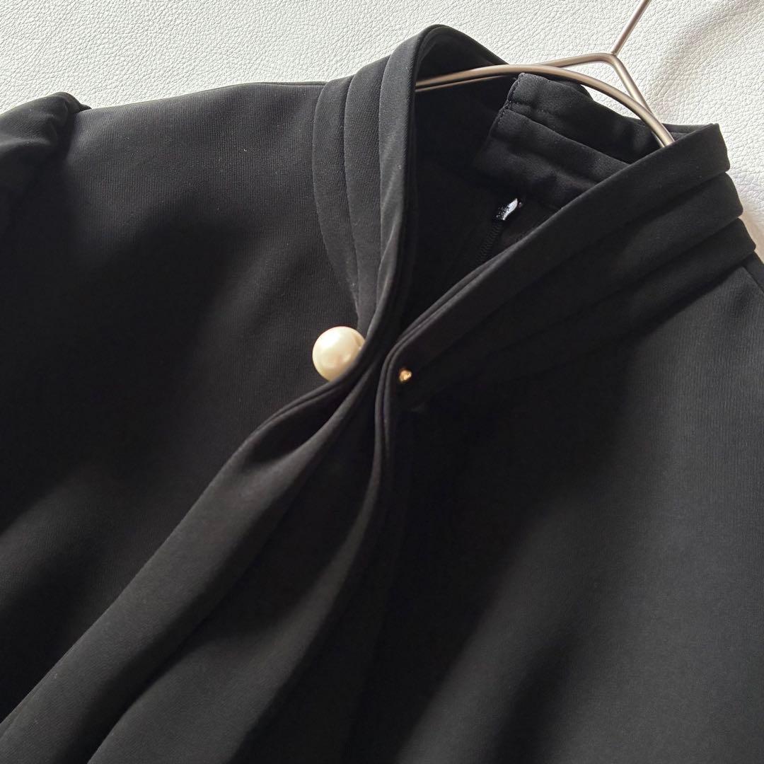 ボーダーズアットバルコニー　パールボウタイ ブラウス　ブラック　36