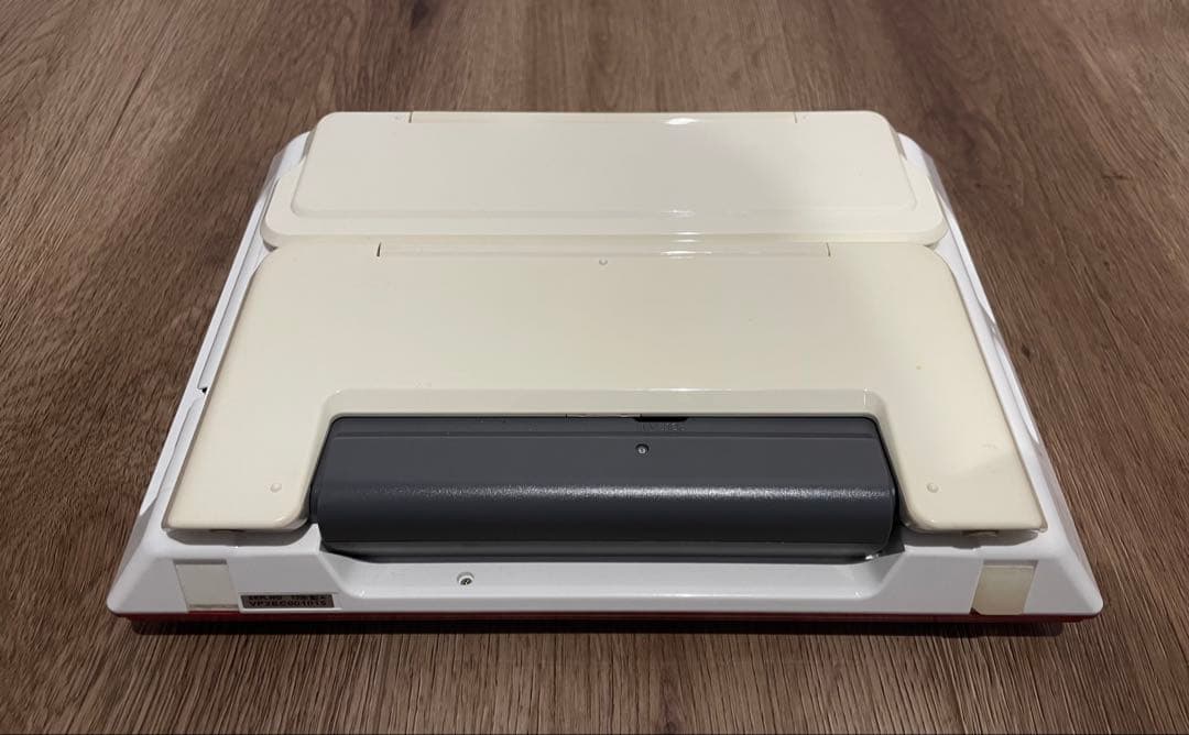 Panasonic BDプレーヤーポータブルテレビDMP-BV300