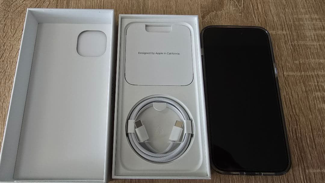 Apple iPhone 15 Plus ブラック 本体（128GB