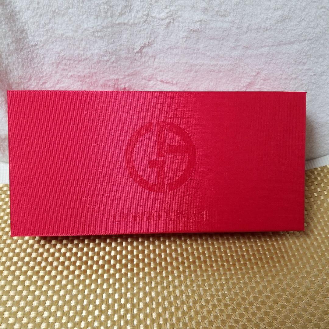 【レア空箱】アルマーニビューティー　限定品セット　レッドサテン 空ケースボックス