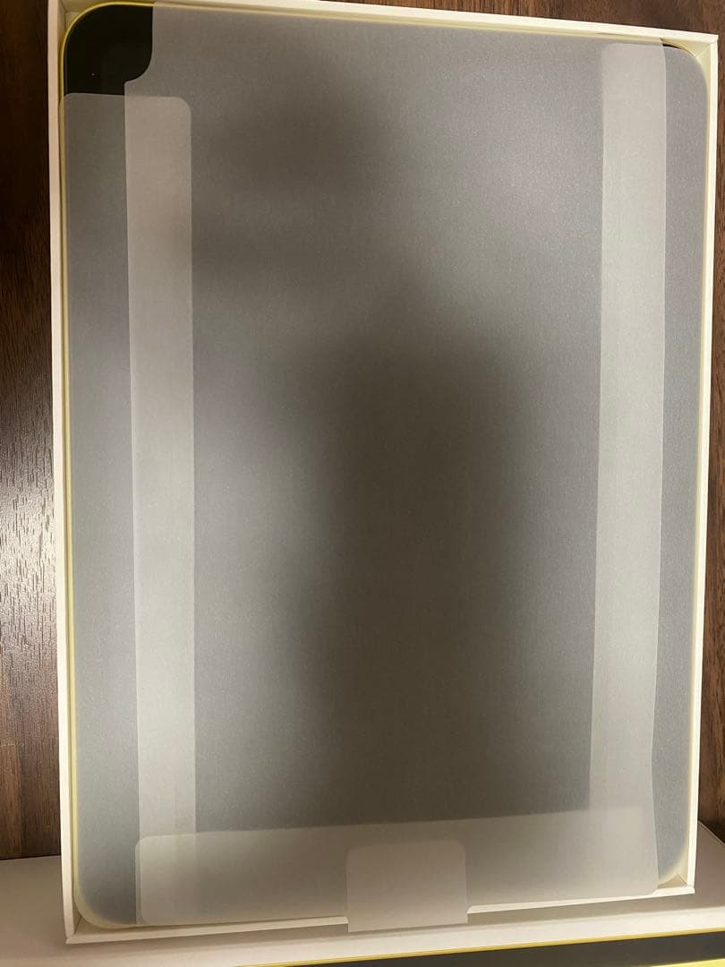 Apple iPad 11世代 (A16)チップ イエロー　保護フィルム付き