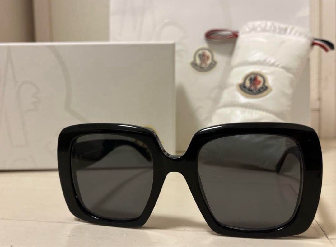 モンクレール　スクエア サングラス