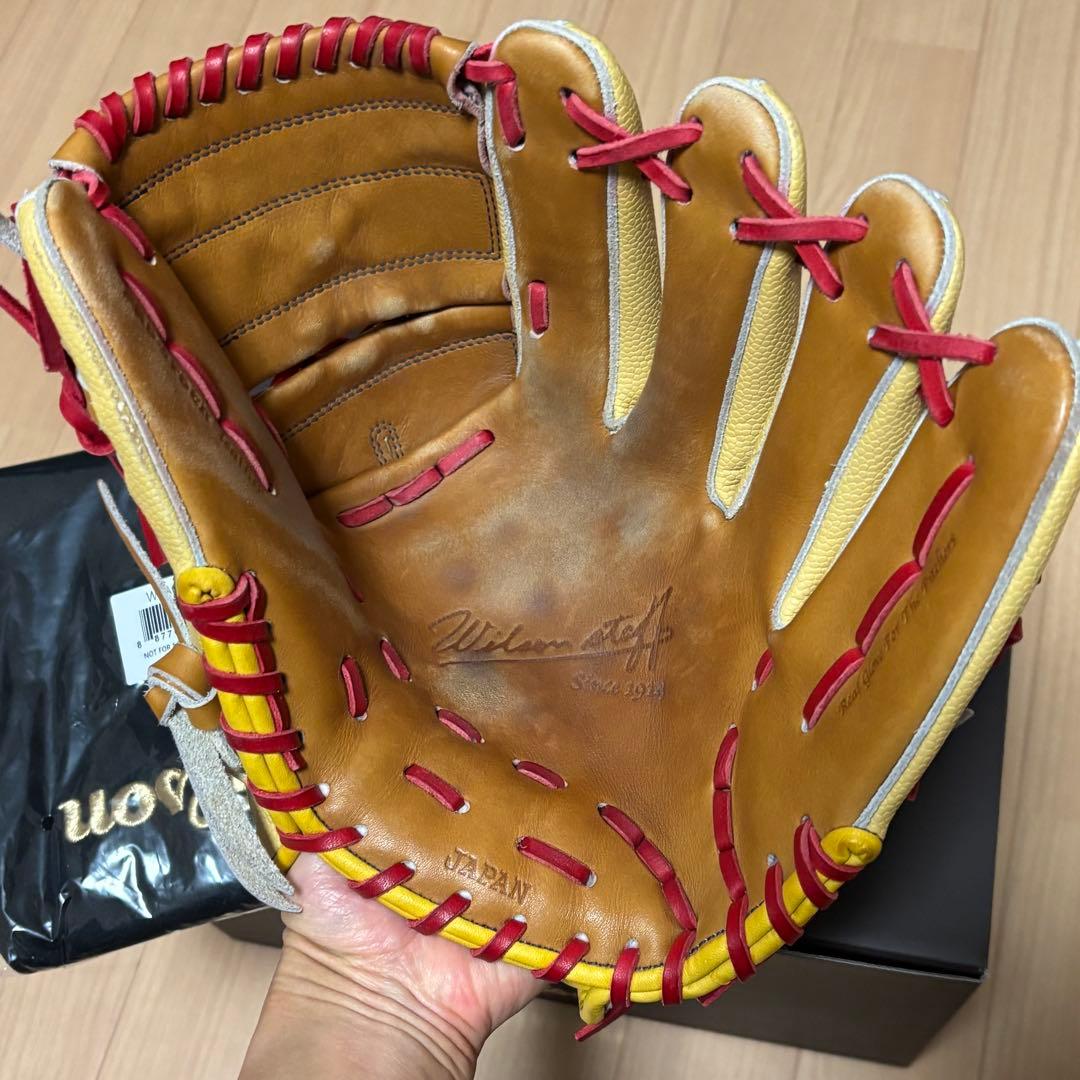 ウィルソン　軟式　オーダーグラブ　投手用　18型