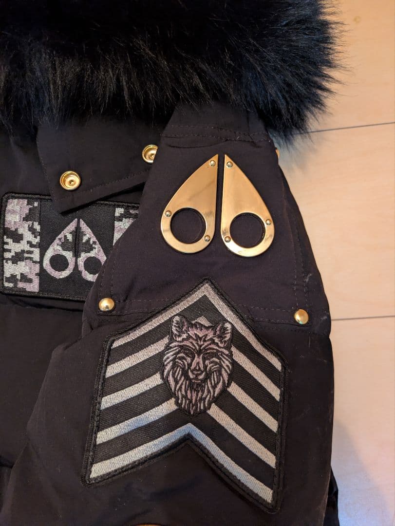 ムースナックルズダウンジャケット 黒