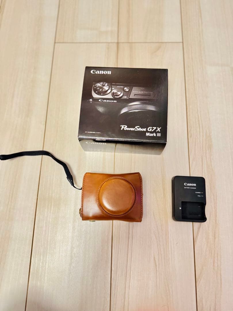 Canon PowerShot G7 X Mark III 本体と付属品