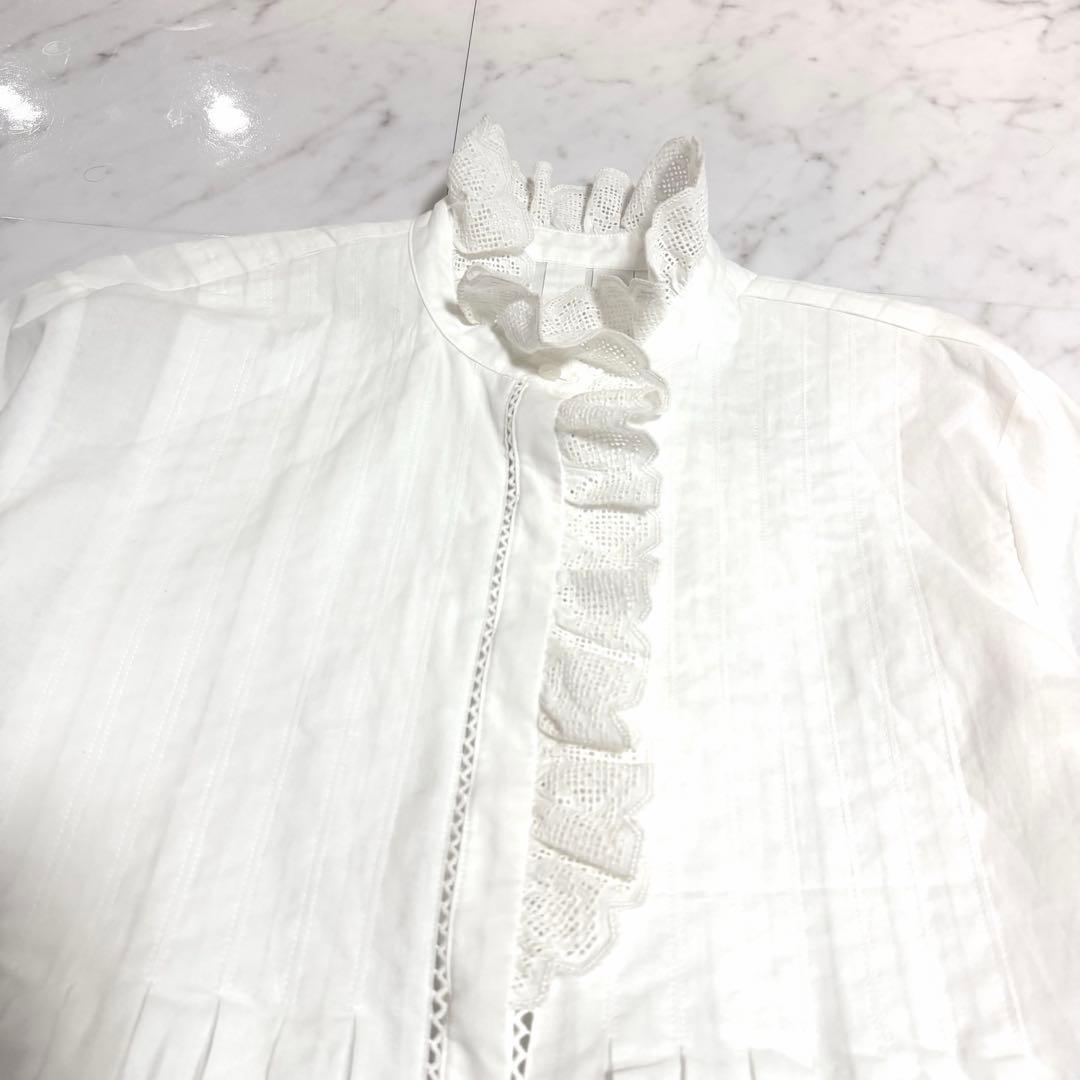 【未新品タグ付】2025✨️完売品✨️ローブブラン ジオメトリック レース ブラウス