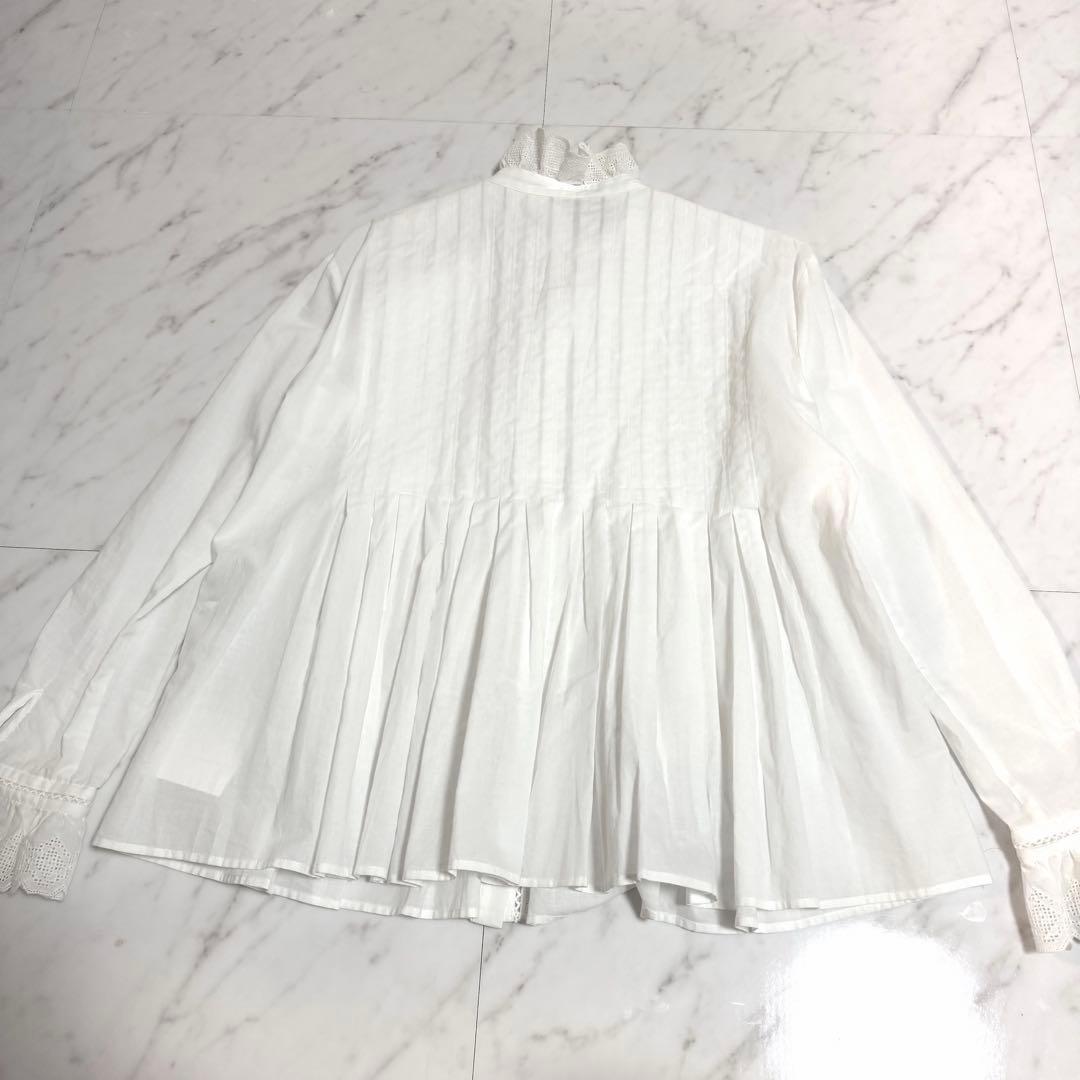 【未新品タグ付】2025✨️完売品✨️ローブブラン ジオメトリック レース ブラウス